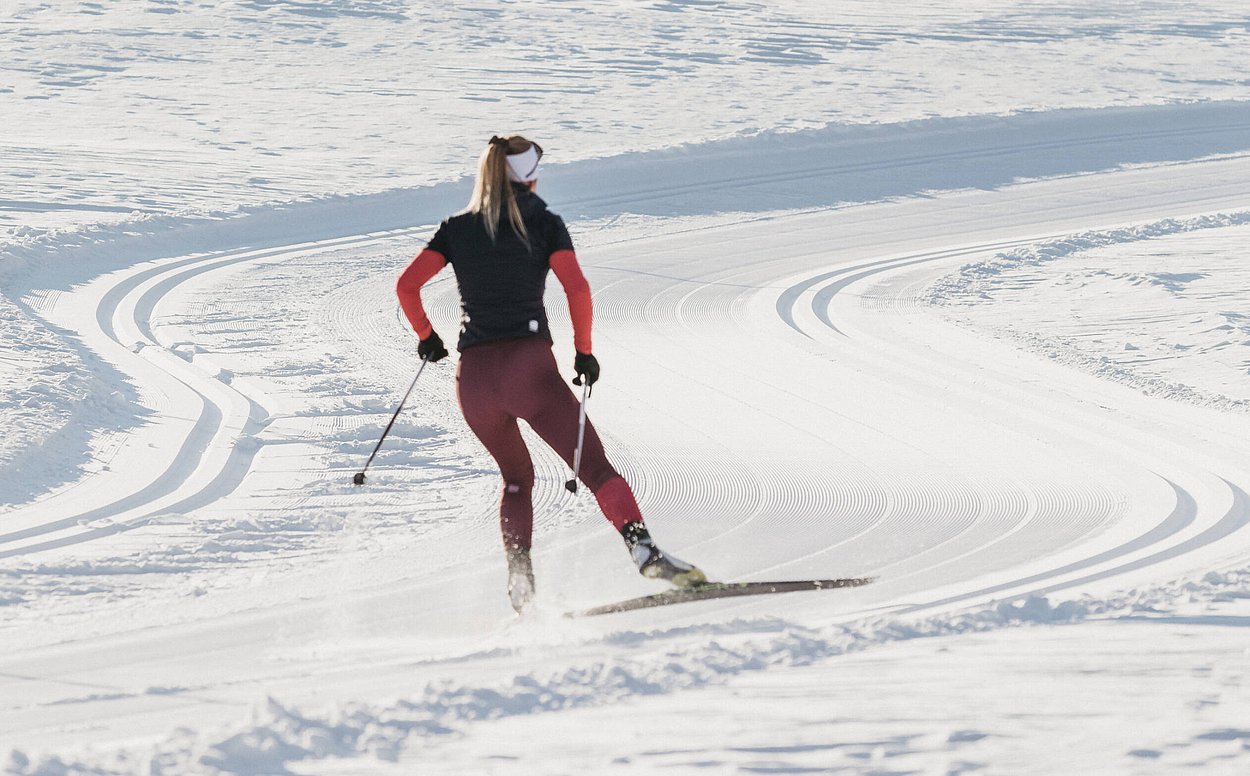 Cross-country skiing at the Kronplatz / Rudolf, Riscone Skiing fun - Alpine and Nordic. Directly at our hotel you can enter the Riscone cross-country ski run. Cross country skiing at the Kronplatz.