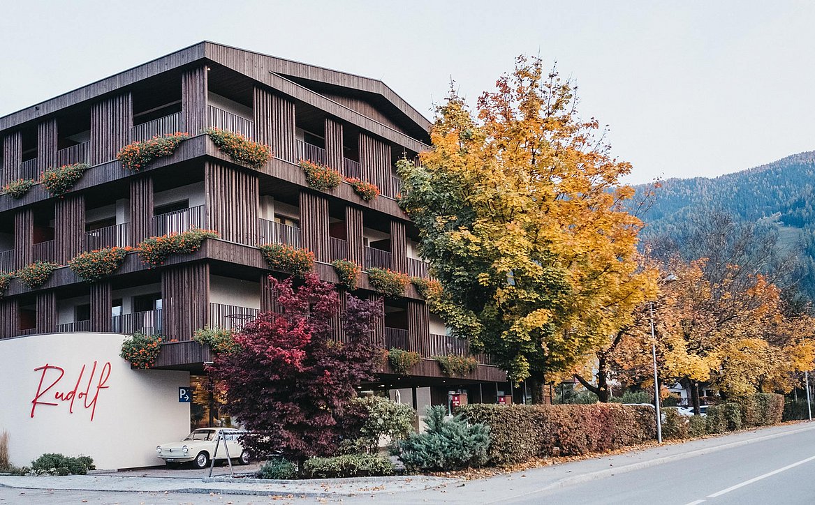 Ski hotel Kronplatz: Hotel Rudolf in summer & winter Ski hotel Kronplatz: Hotel Rudolf in summer & winter