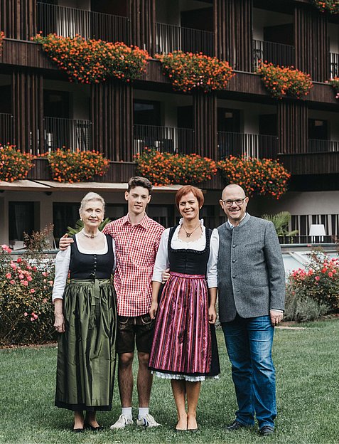 Holiday packages Kronplatz ☛ summer ☛ winter ☛ always Holiday packages Kronplatz ☛ summer ☛ winter ☛ always